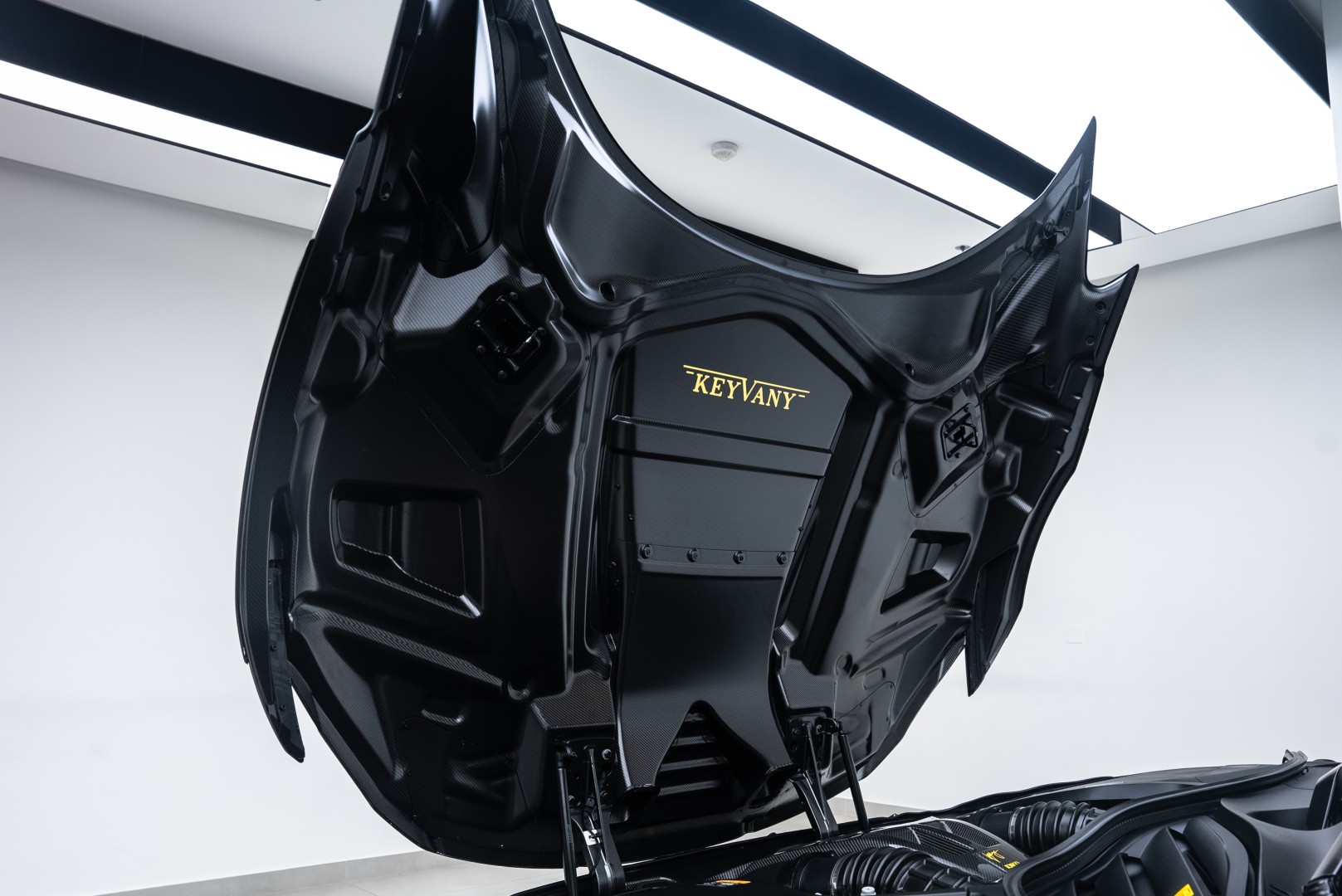 2025 FERRARI PUROSANGUE BY KEYVANY | FULL CARBON BODY | PORRO EDITION 1 OF 1